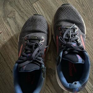 Brooks Women's Charcoal and Coral Athletic Shoes